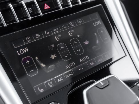 Used 2024 Lamborghini Urus S image 32