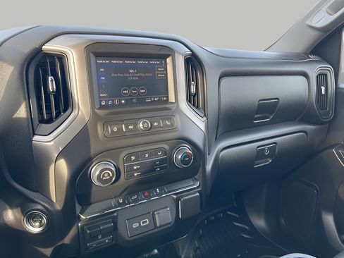 Used 2025 Chevrolet Silverado 2500 W/T w/ WT Convenience Package image 10