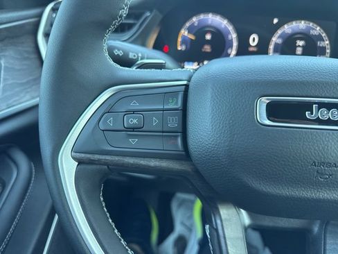New 2026 Jeep Grand Cherokee L Limited AWD/4WD image 21