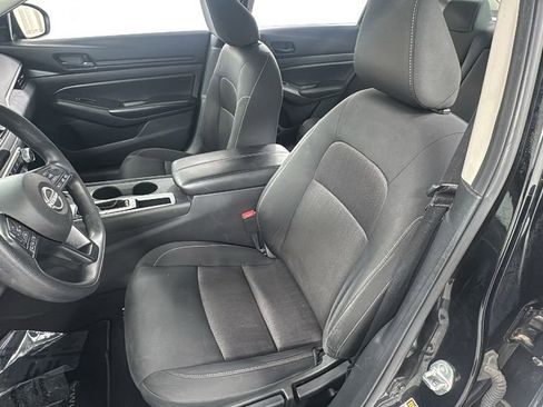 Used 2024 Nissan Altima 2.5 S image 10