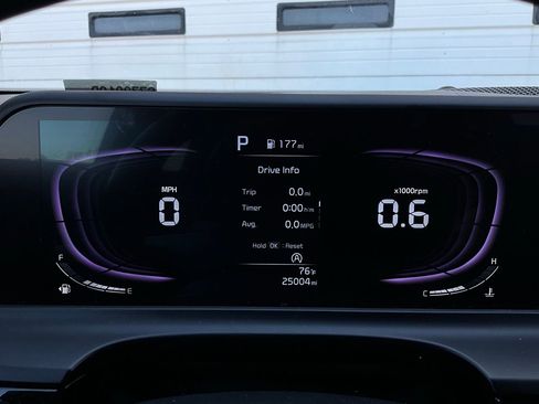 Used 2025 Kia Seltos S FWD image 39