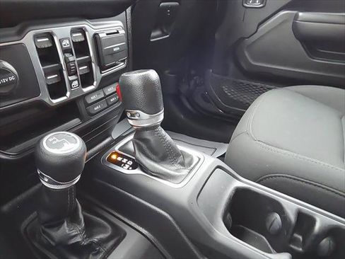 Used 2020 Jeep Gladiator Sport w/ Quick Order Package 24S image 18