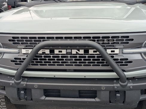 Used 2022 Ford Bronco Badlands AWD/4WD image 12