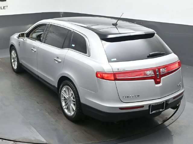 Used 2019 Lincoln MKT AWD image 51