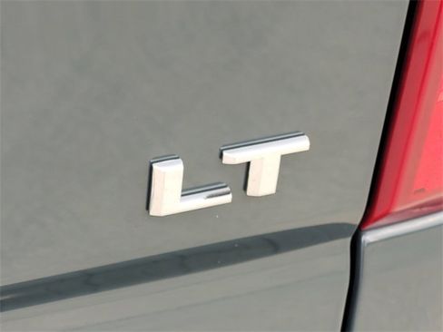 Used 2025 Chevrolet Silverado 2500 LT w/ Safety Package image 8