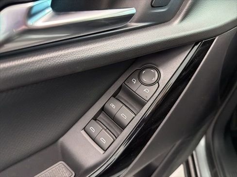 New 2026 Chevrolet Equinox LT FWD image 13