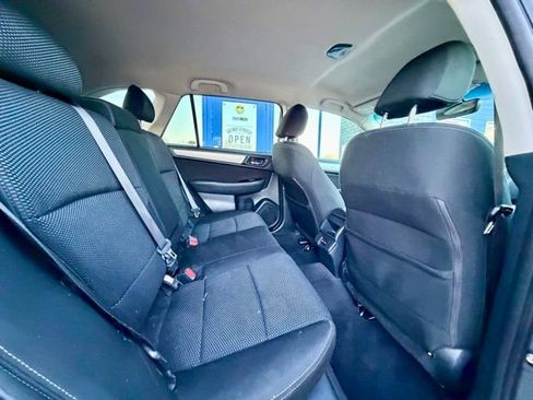 Used 2018 Subaru Outback 2.5i Premium AWD/4WD image 22