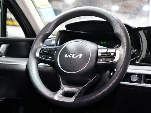 Used 2022 Kia K5 LXS image 13