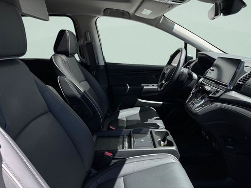 Certified 2026 Honda Odyssey Touring image 42