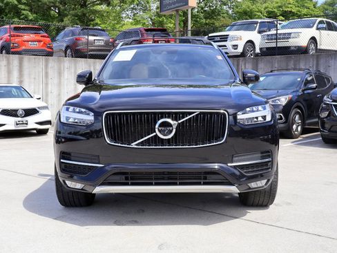 Used 2018 Volvo XC90 T5 Momentum w/ Convenience Package AWD/4WD image 10