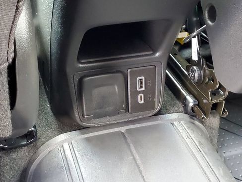 Used 2023 Chevrolet TrailBlazer LT w/ Convenience Package AWD/4WD image 26