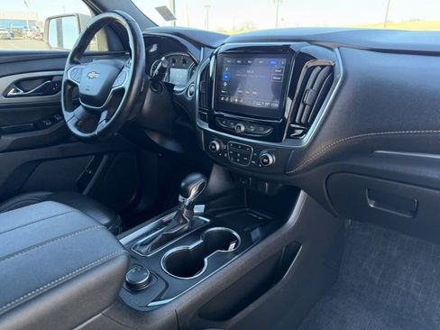 Used 2023 Chevrolet Traverse LT w/ LPO, Floor Liner Package image 10