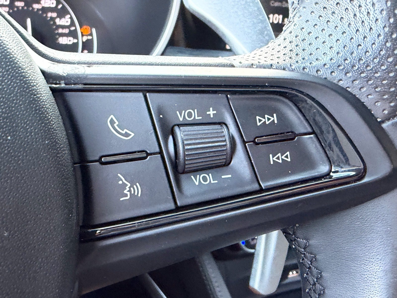Used 2023 Alfa Romeo Stelvio Sprint RWD image 28