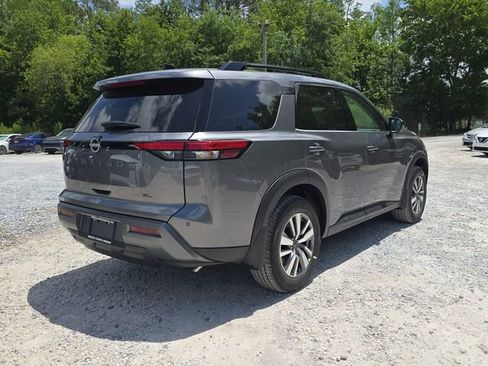 New 2026 Nissan Pathfinder SL FWD image 8