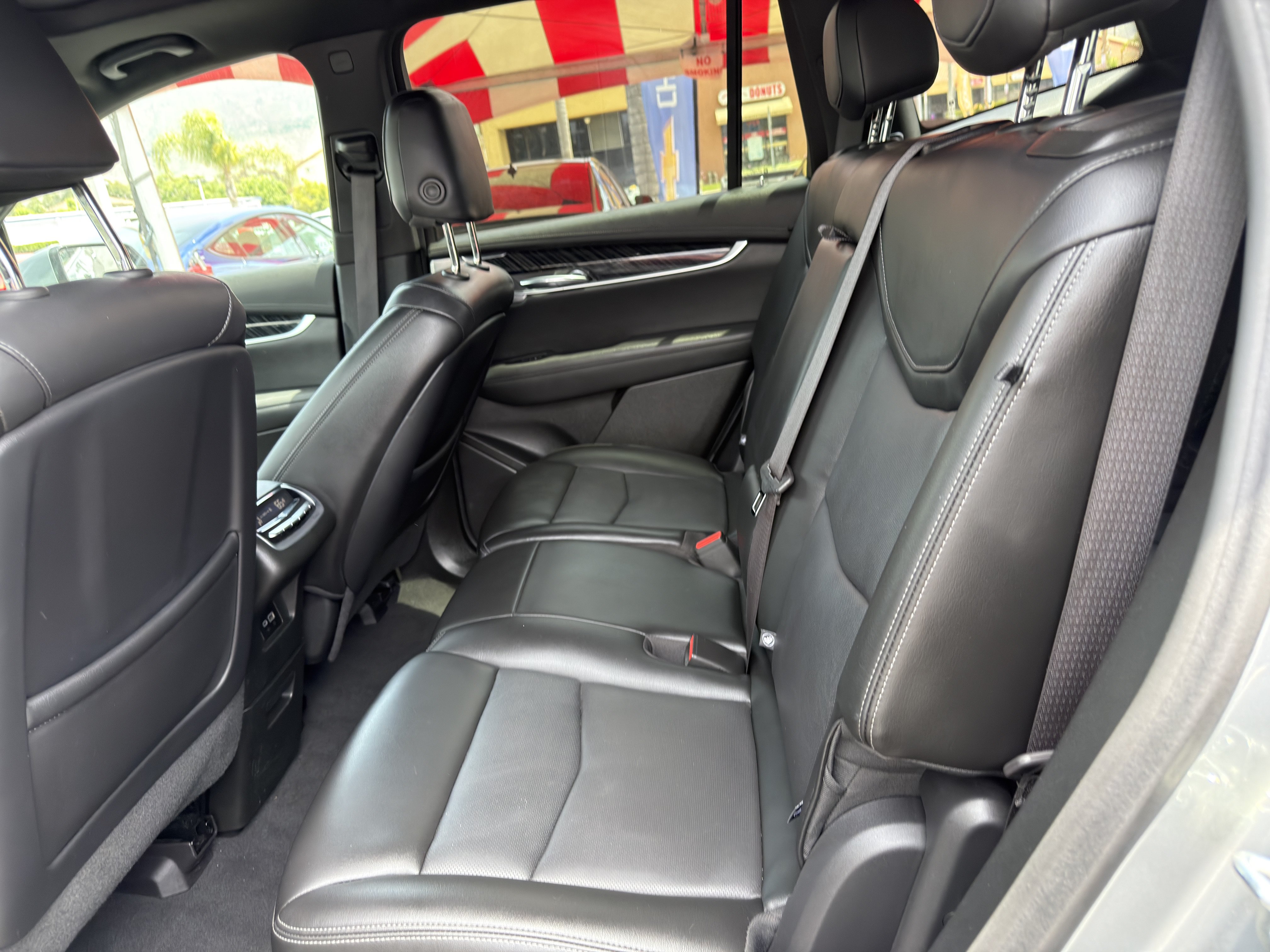 Used 2024 Cadillac XT6 Premium Luxury AWD/4WD image 18