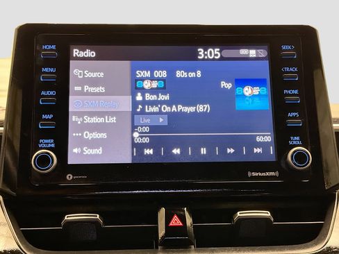 Used 2022 Toyota Corolla SE w/ Carpet Mat Package (TMS) image 9