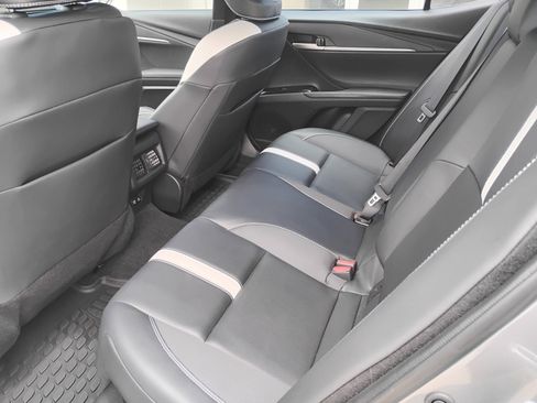 Used 2025 Toyota Camry SE FWD image 17