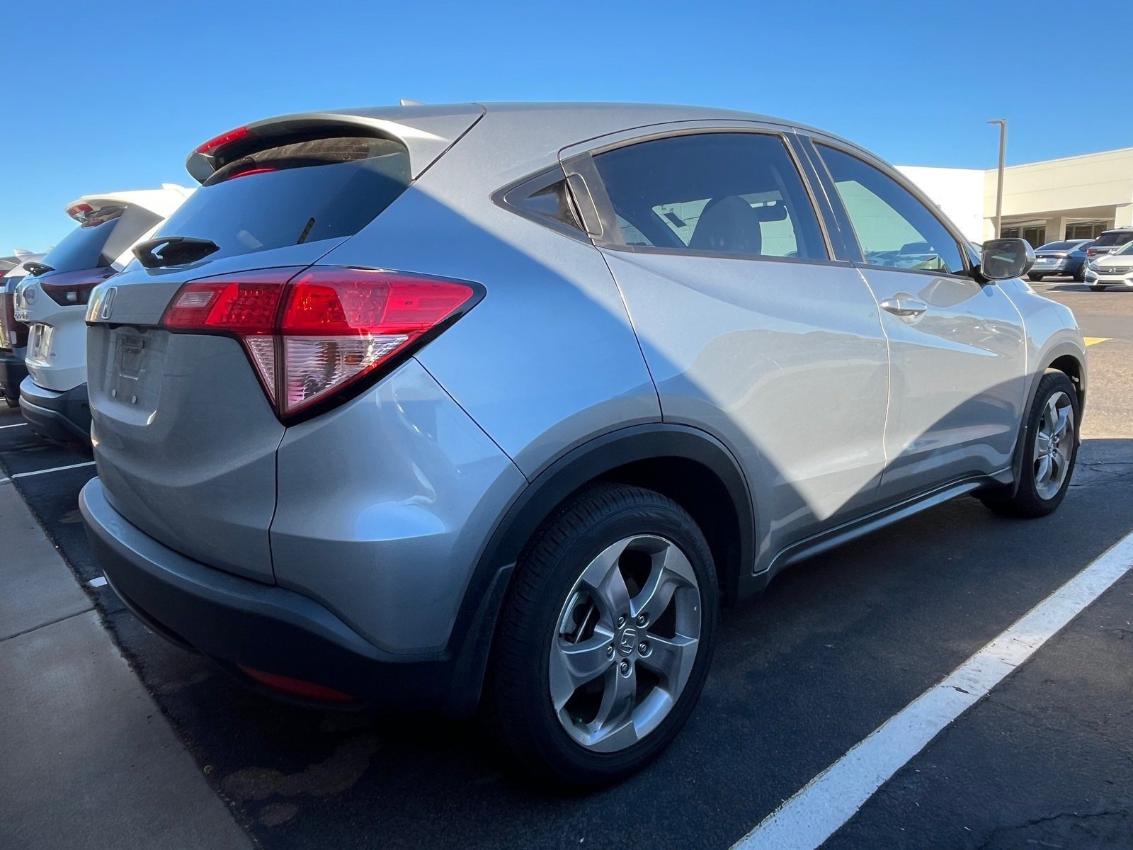 Used 2017 Honda HR-V LX image 4