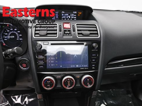 Used 2017 Subaru Forester 2.5i Touring w/ Popular Package #2 AWD/4WD image 12