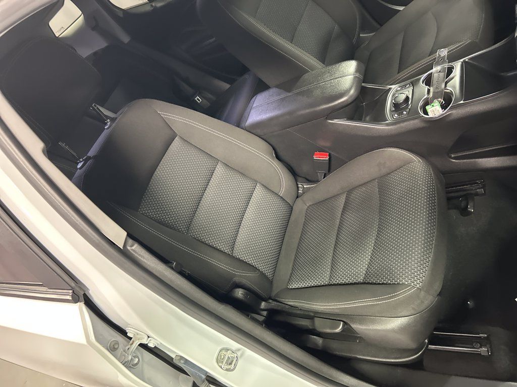 Used 2023 GMC Terrain SLE w/ Driver Convenience Package AWD/4WD image 23
