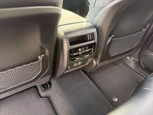 New 2025 Jeep Grand Cherokee Limited image 8