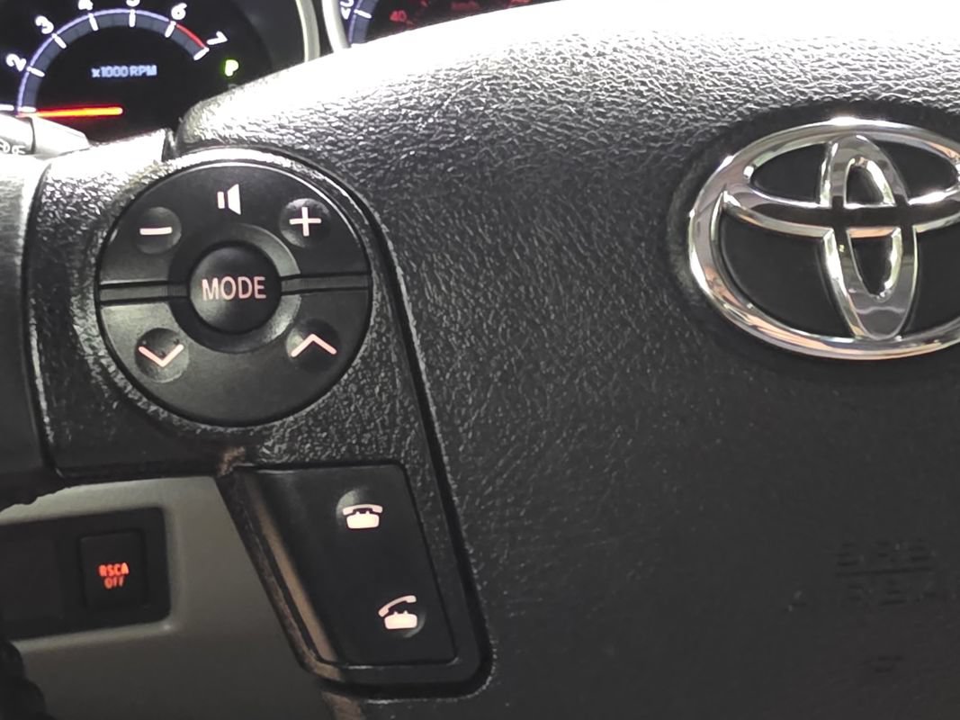 Used 2013 Toyota Sequoia Limited AWD/4WD image 33