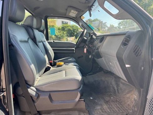 Used 2014 Ford F250 XL w/ Snow Plow Prep Package AWD/4WD image 11