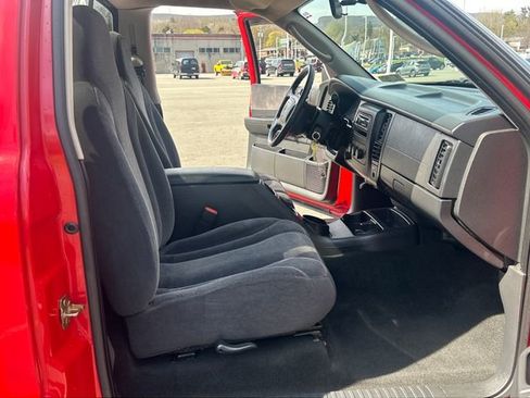 Used 2002 Dodge Dakota Sport image 25