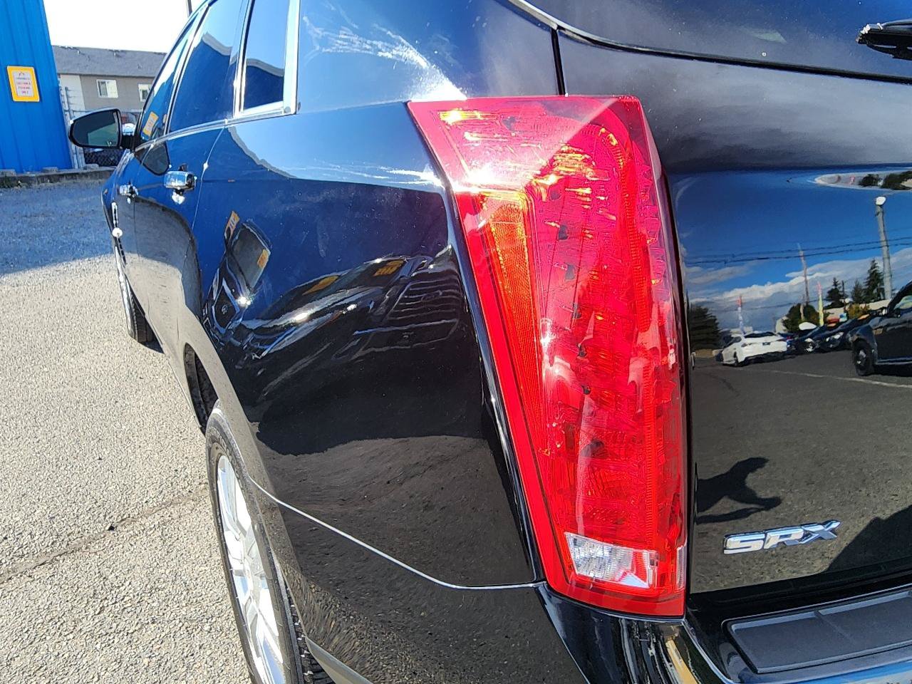 Used 2010 Cadillac SRX Luxury FWD image 34