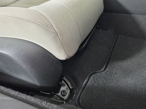 Certified 2025 Honda Accord SE image 29