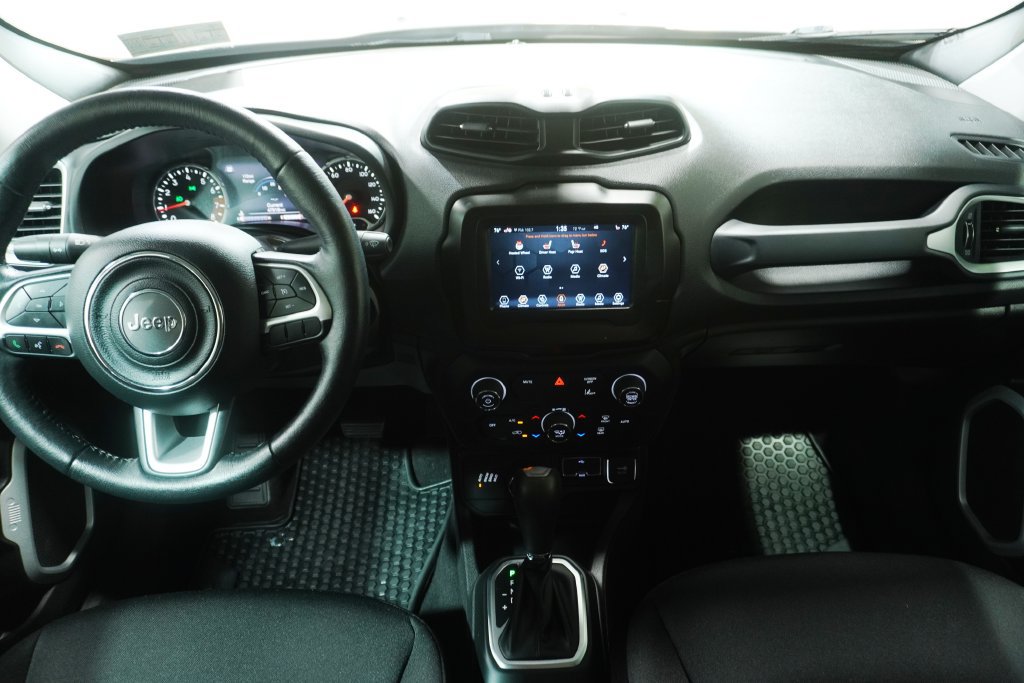Used 2021 Jeep Renegade Latitude w/ Convenience Group AWD/4WD image 15