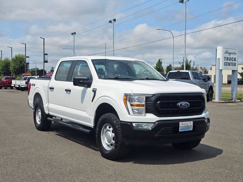 Used 2022 Ford F150 XL w/ Equipment Group 101A High AWD/4WD image 4