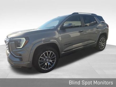 Used 2026 GMC Terrain Denali w/ LPO, Floor Liner Package AWD/4WD image 11