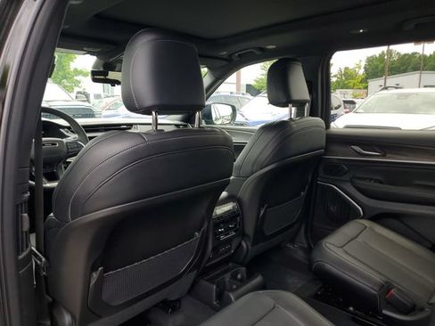 New 2026 Jeep Grand Cherokee L Limited AWD/4WD image 12