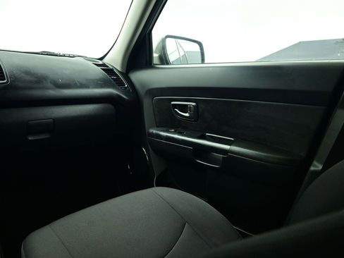 Used 2011 Kia Soul + image 43