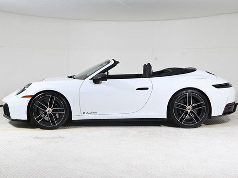 Certified 2026 Porsche 911 Carrera 4 GTS image 2