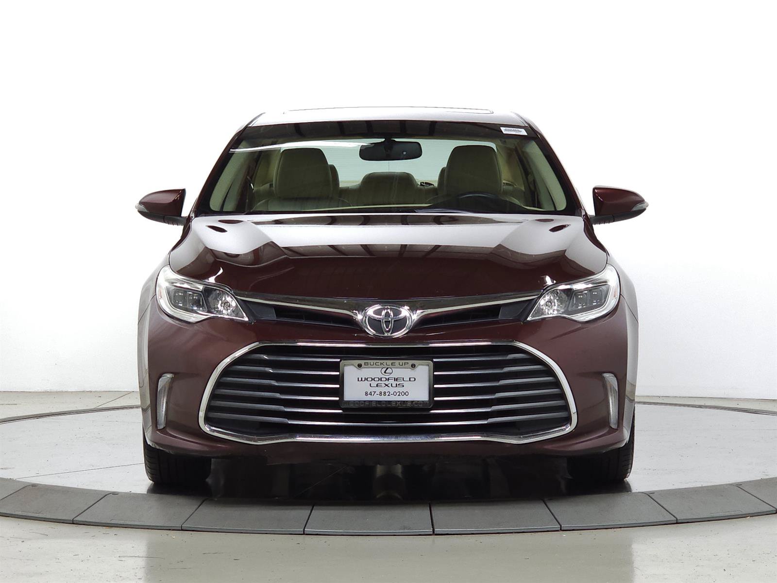 Used 2016 Toyota Avalon XLE Premium FWD image 2