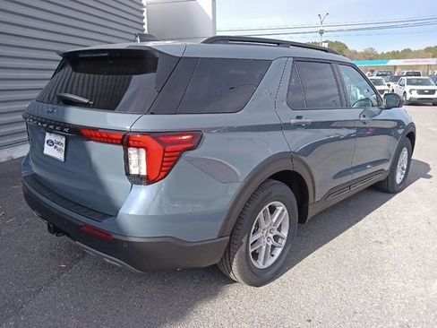 New 2026 Ford Explorer Active w/ Active Comfort Package RWD image 3