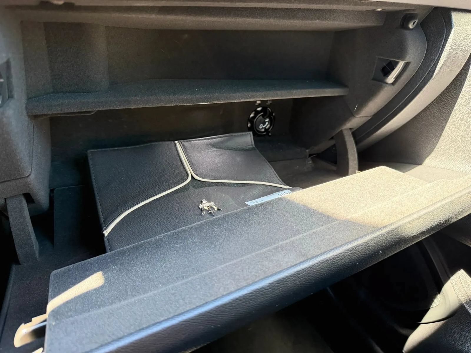 Used 2018 Maserati Ghibli RWD image 31
