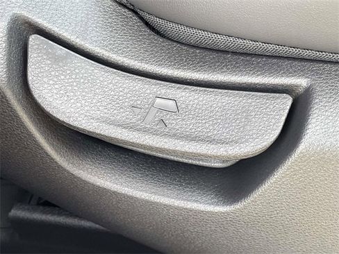 New 2026 Kia Carnival LXS image 15