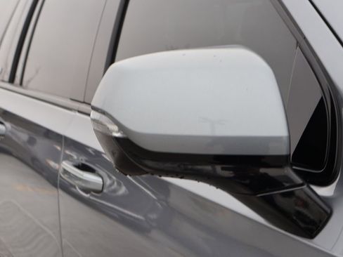 Used 2021 Cadillac Escalade ESV Sport Platinum w/ LPO, ONYX Package image 7