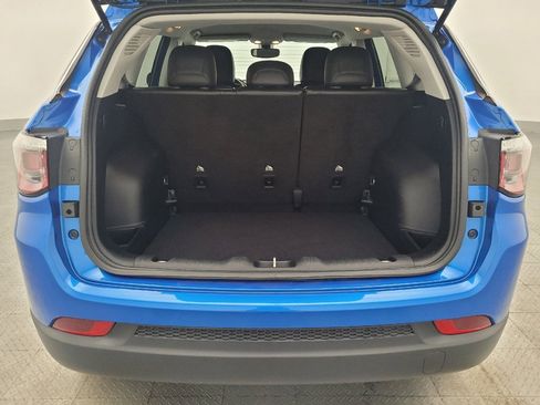 Used 2019 Jeep Compass Latitude image 29