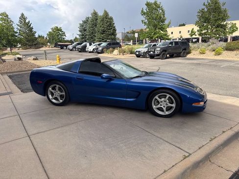 Used 2003 Chevrolet Corvette Coupe w/ Preferred Equipment Group RWD image 4