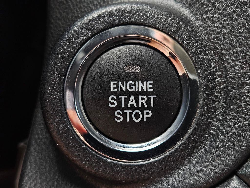 Used 2023 Subaru Outback Limited XT AWD/4WD image 16
