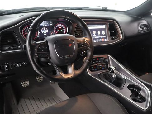 Used 2019 Dodge Challenger R/T Scat Pack RWD image 19