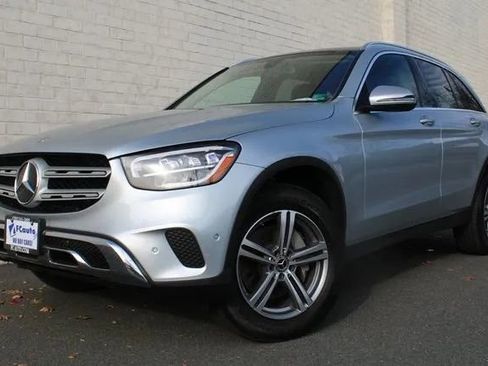 Used 2021 Mercedes-Benz GLC 300 4MATIC image 11