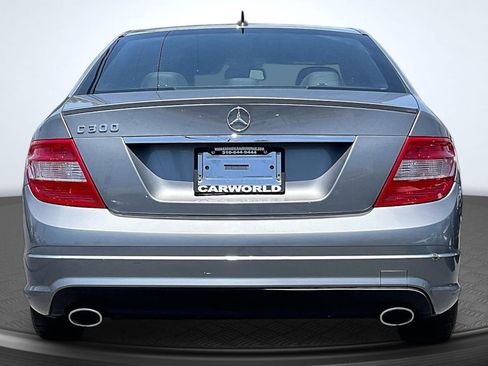 Used 2010 Mercedes-Benz C 300 Sedan image 4