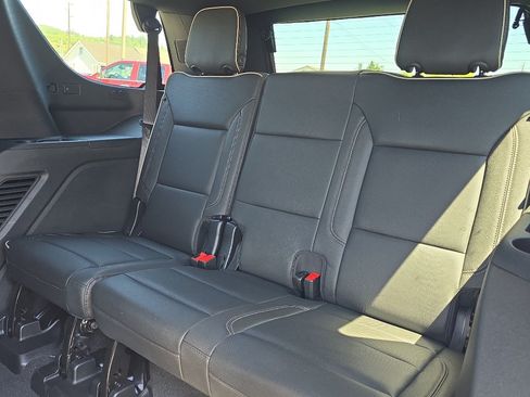 Used 2026 Chevrolet Tahoe Premier AWD/4WD image 19