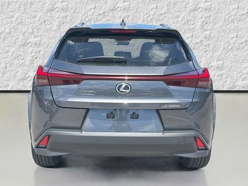 New 2026 Lexus UX 300h FWD image 4