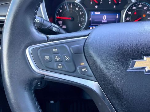 Used 2020 Chevrolet Equinox LT FWD image 24